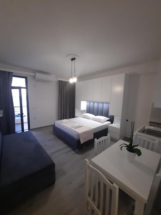 Nora'S Guesthouse Saranda Extérieur photo